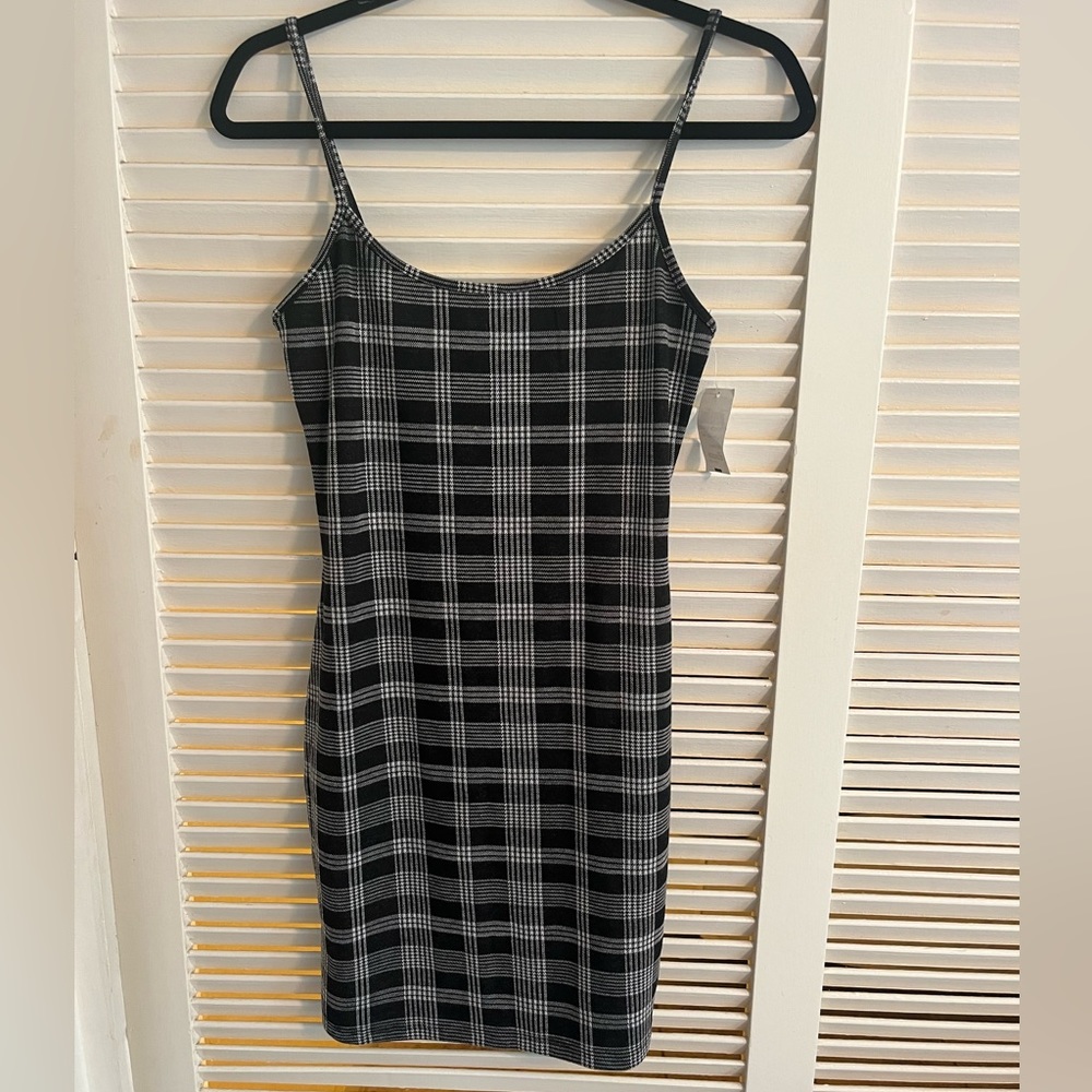NWT black and white plaid dress size small